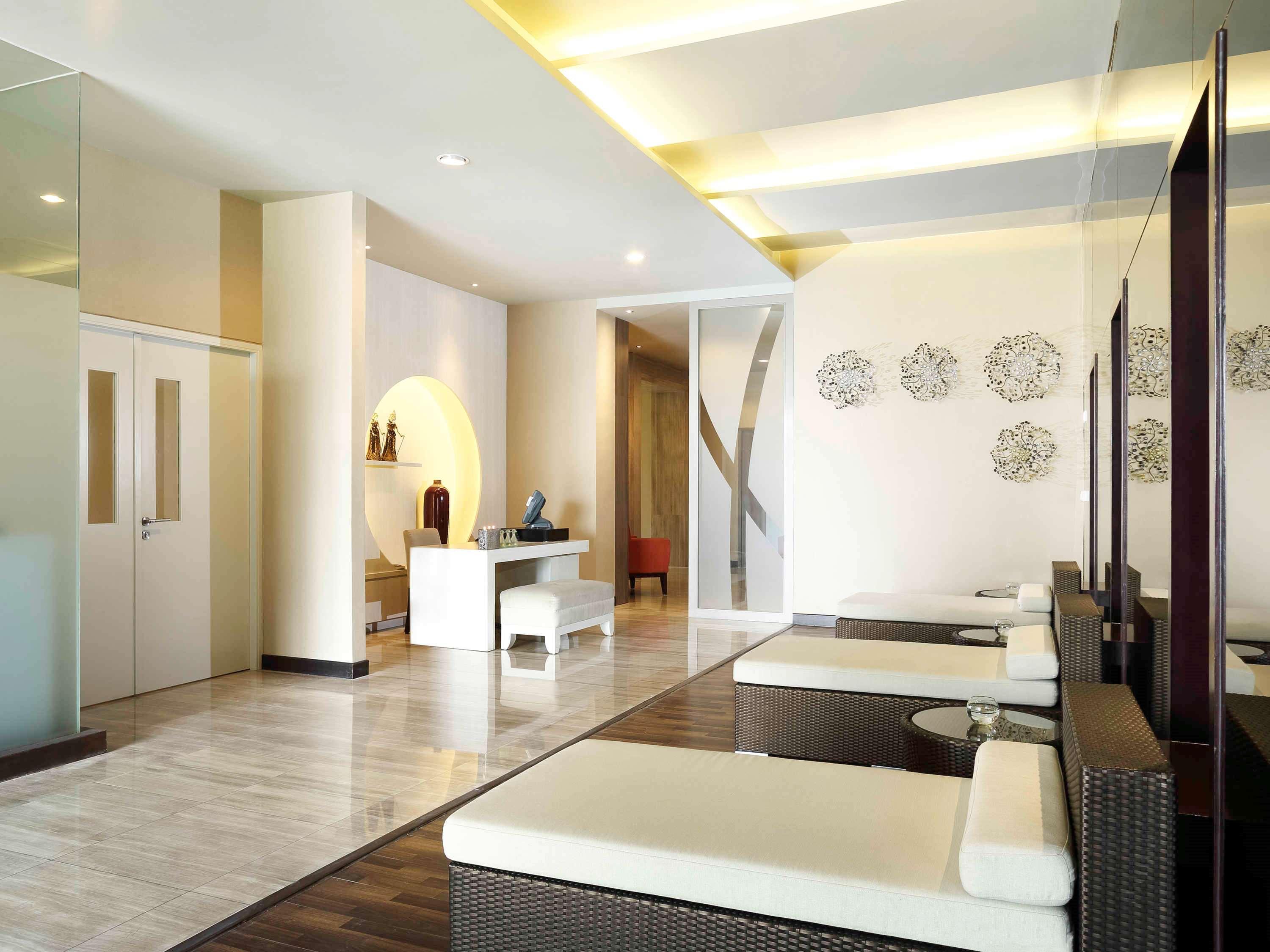 Novotel Jakarta Gajah Mada Exterior photo