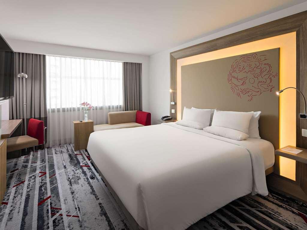 Novotel Jakarta Gajah Mada Room photo