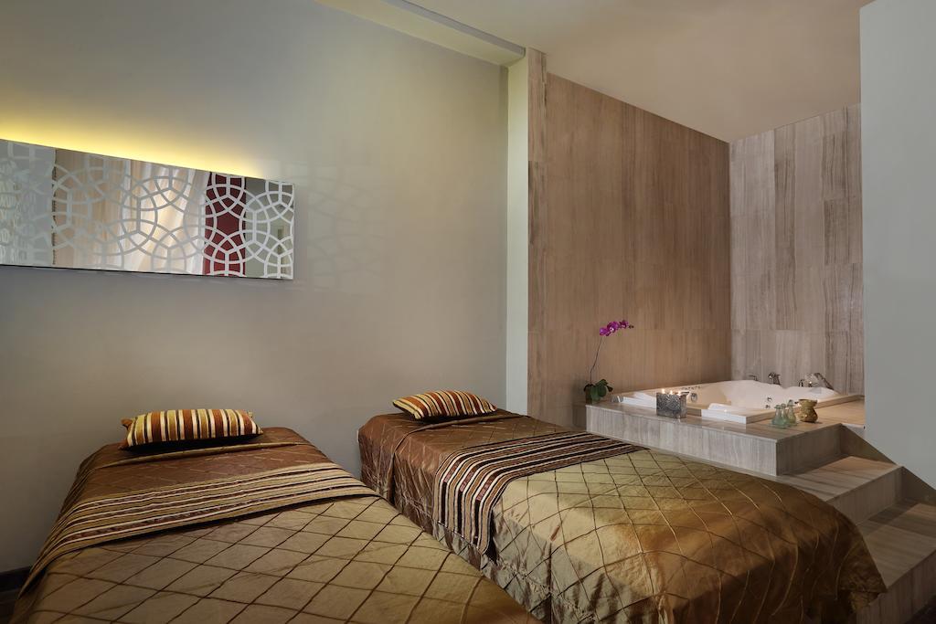 Novotel Jakarta Gajah Mada Exterior photo