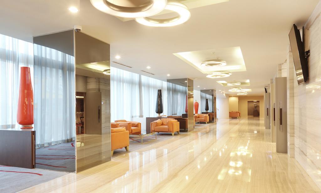 Novotel Jakarta Gajah Mada Exterior photo